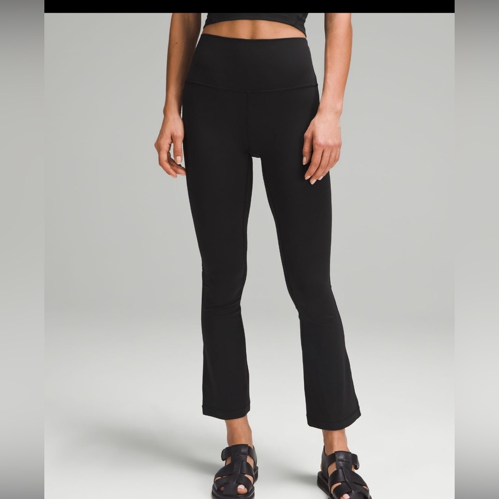 NWT Lululemon align pant. Size 6. Black